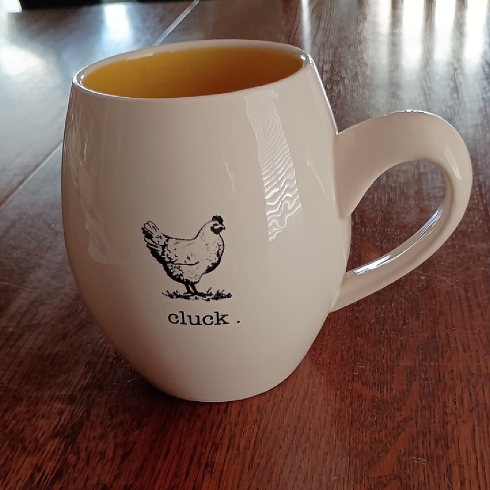 Rare Magenta Farmline Collection Original "M" Stamp Chicken "Cluck" Mug b530
